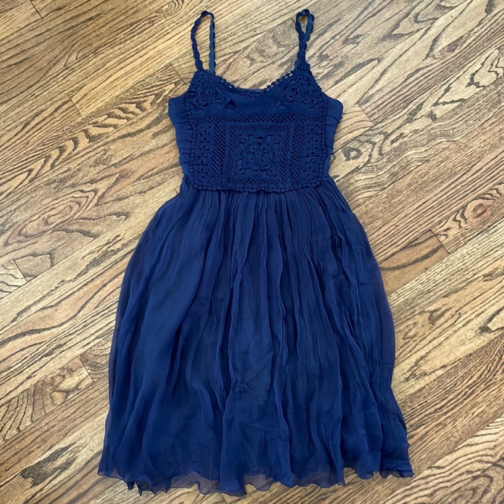 Sportmax Code silk dress crochet details